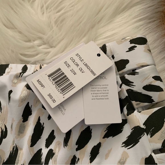 La Blanca Bikini Bottom - Picture 9 of 12